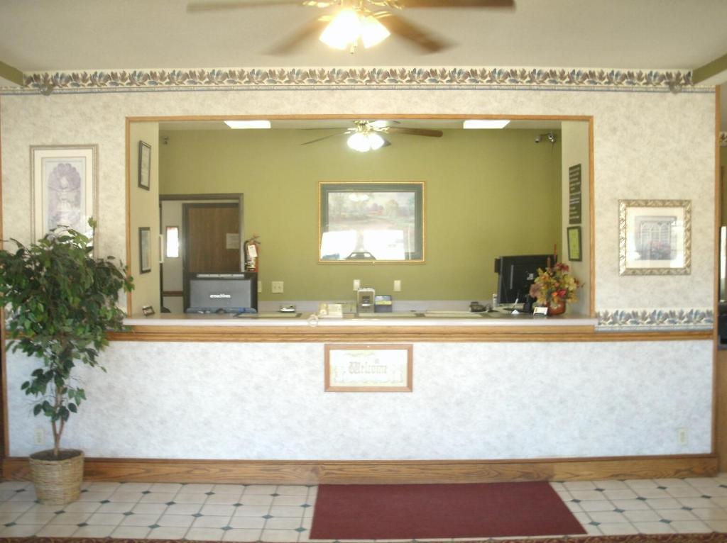 Super 8 By Wyndham Platte City Kansas City Area Exterior foto